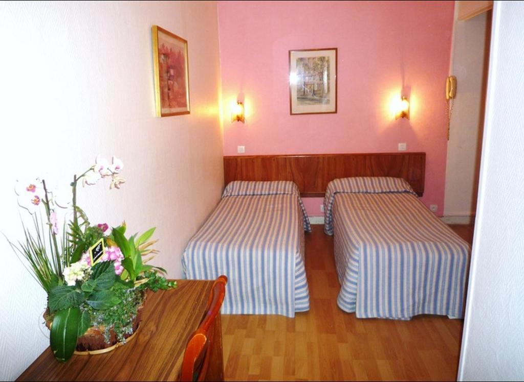 Hotel Du Brabant Paris Room photo